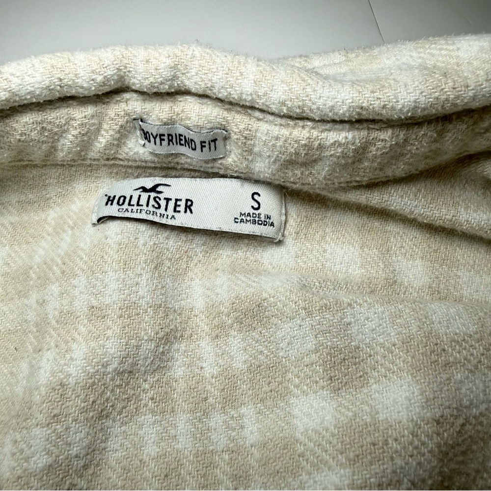 Hollister Beige Checkered Shirt - Picture 3 of 7